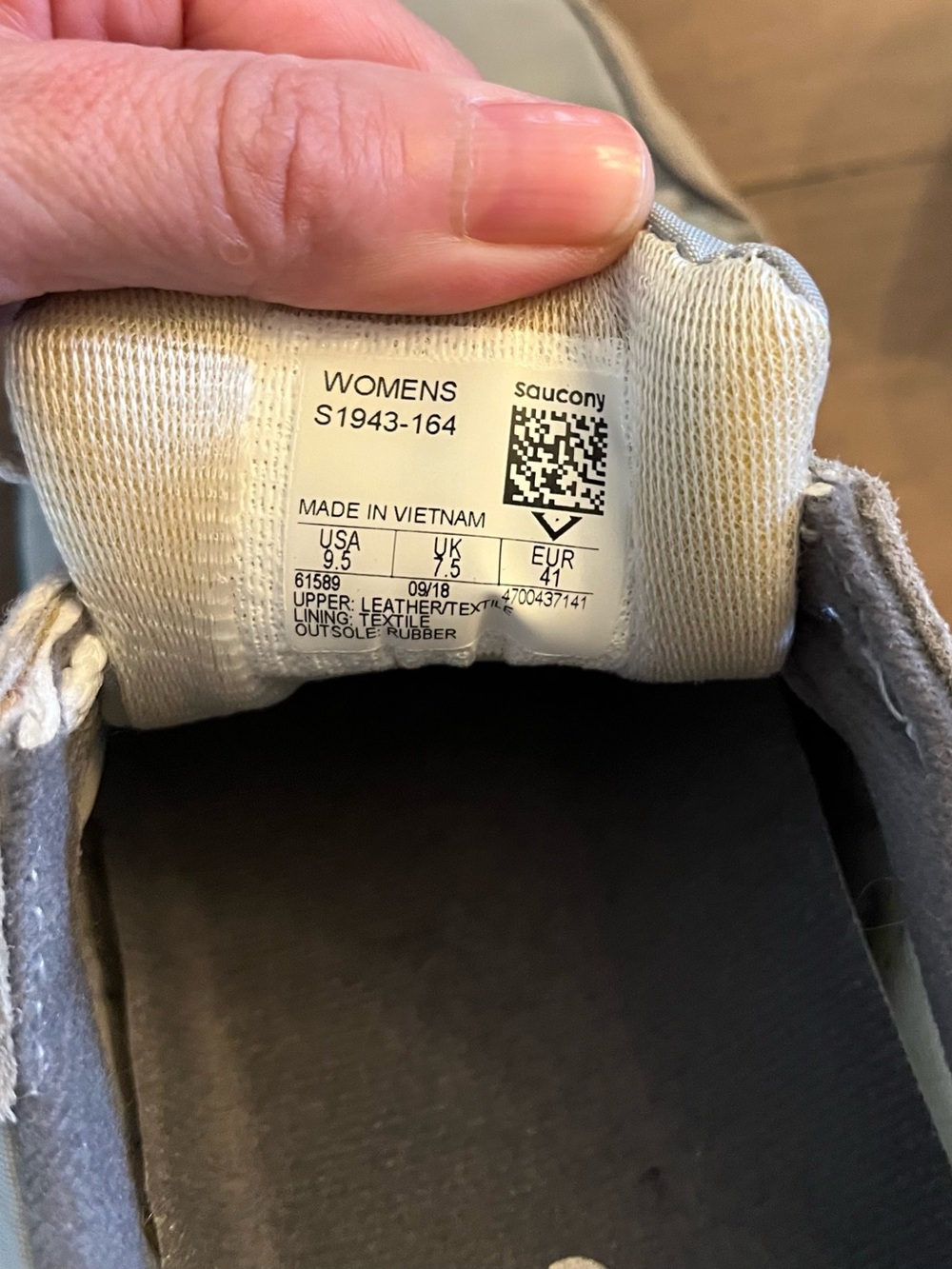 Saucony Women’s Light Gray & White Suede Mesh Sneakers - Picture 5 of 5